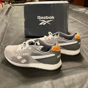 NWT Mens Reebok